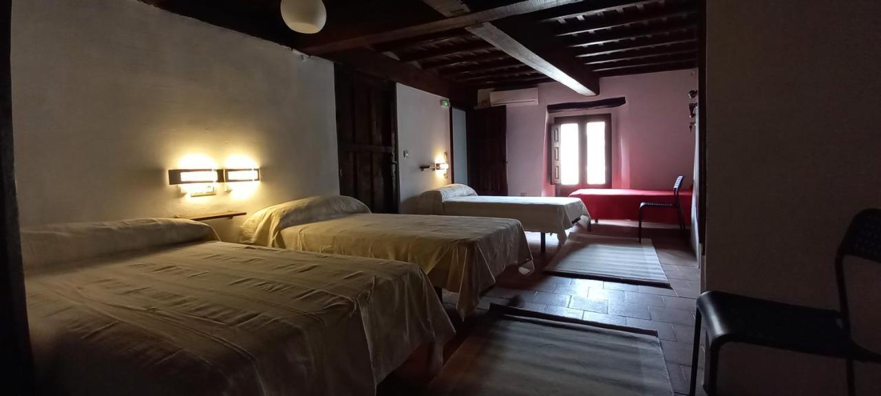 Albergue Turistico "San Blas" De Oliva De Plasencia Dış mekan fotoğraf